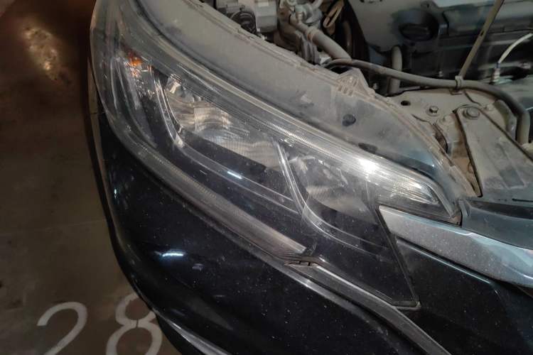 Used Honda CR-V 2015 2.4L four-wheel drive luxury version
