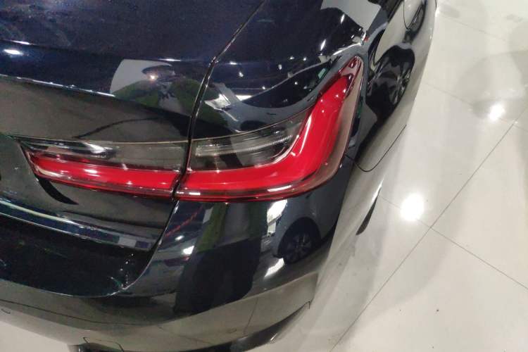 Used BMW i3 2022 eDrive 35 L
