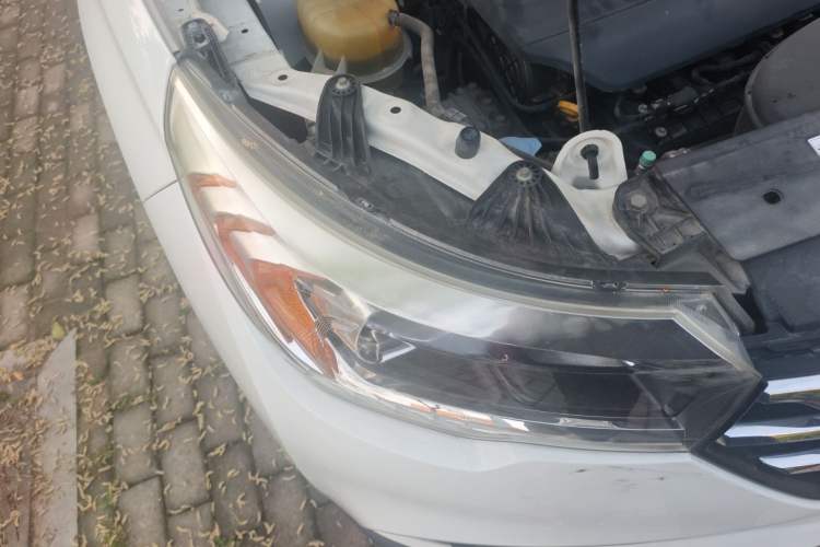 Used GAC Trumpchi GS4 2017 200T Manual Two-Wheel Drive Elite Edition Right Front Headlight