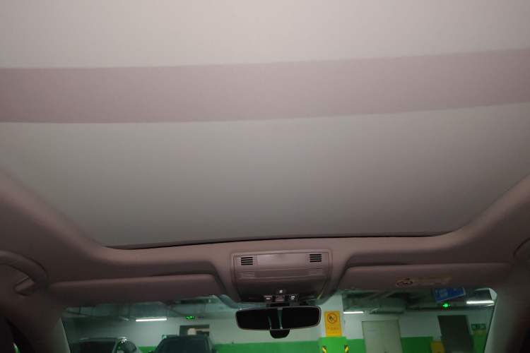 Used Volkswagen Sagitar 2021 280TSI DSG Luxury Smart Connectivity Edition Headliner