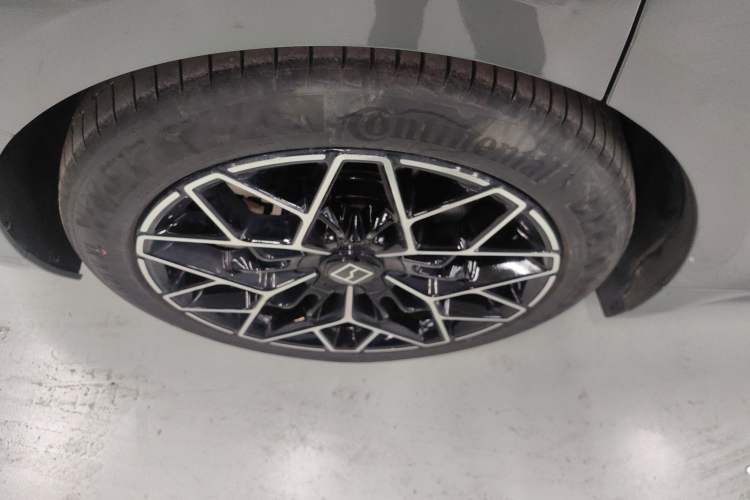 Used Zeekr 001 2025 YOU Edition 100 kWh All-Wheel Drive