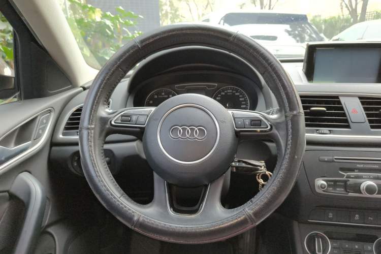 Used Audi Q3 2016 30 TFSI Fashion Model