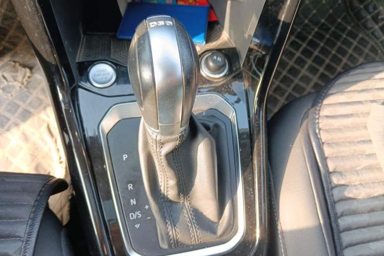 Used Volkswagen T-ROC 2021 Revised Version 280TSI DSG Two-Wheel Drive Comfort & Smart Connectivity Edition
