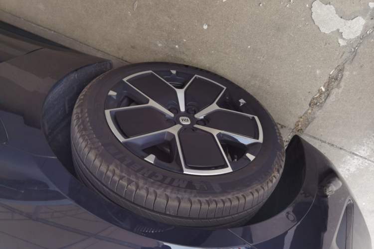 Used Xiaomi Auto SU7 2024 Rear-Drive Long-Range Intelligent Driving Version