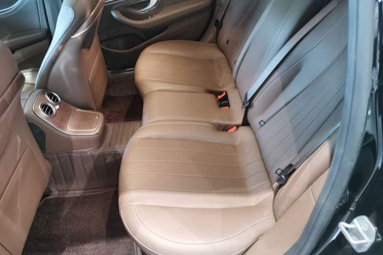 Used Mercedes-Benz E-Class 2023 E 300 L Sport Luxury Edition Left Rear Seat