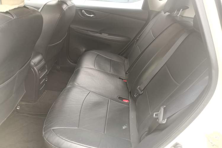 Used Nissan Tiida 2016 1.6L CVT Cool Dynamic Edition