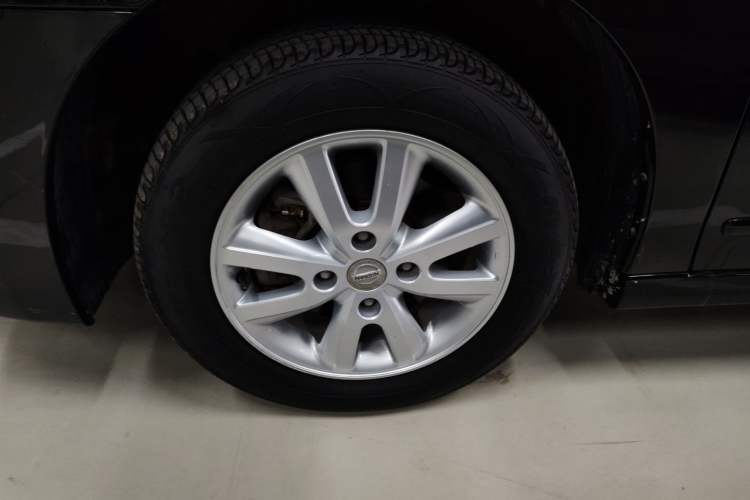 Used Nissan Sylphy 2016 Classic 1.6XE Manual Leading Edition Exterior 4