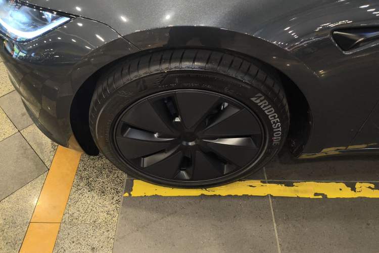 Used Tesla Model 3 2025 Rear-Wheel-Drive Version