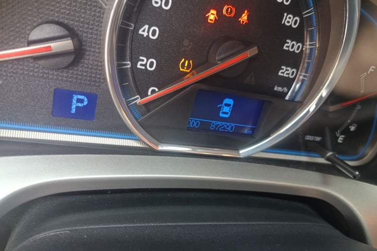 Used Toyota RAV4 2013 2.0L CVT Four-Wheel Drive New Edition