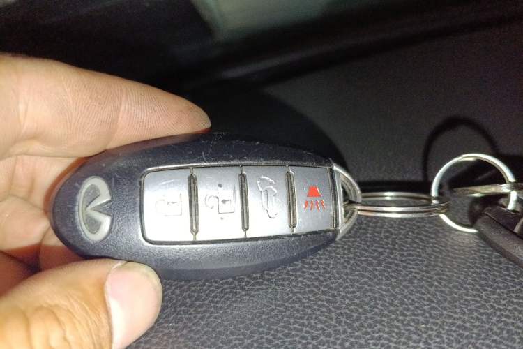 Used Infiniti QX70 2013 3.7L Standard Edition Vehicle Key