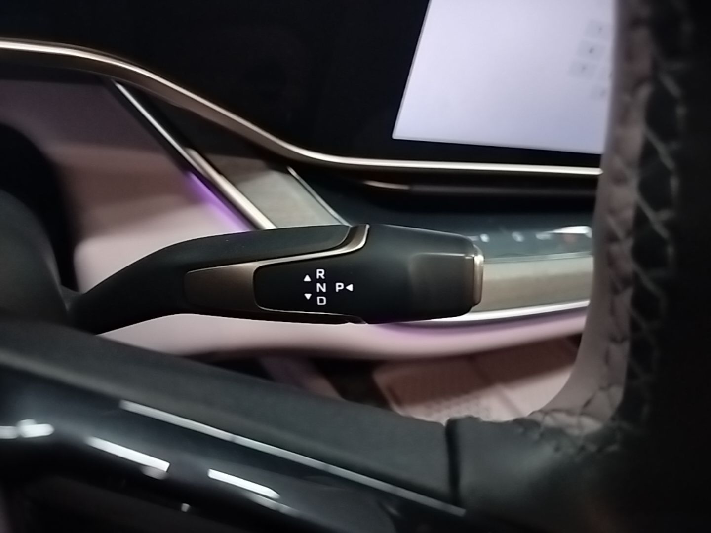 Hongqi Tiangong 08 2025 680 Ultra Four-Wheel-Drive Version — снимка 16