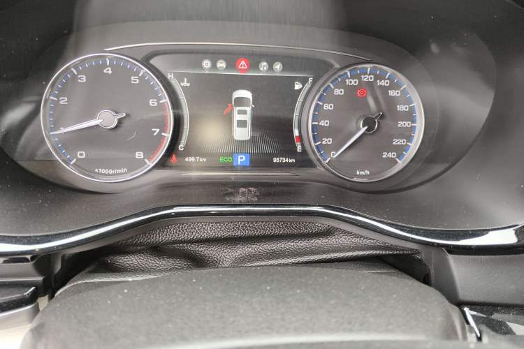 Used GAC Trumpchi M8 2018 320T Luxury Edition Odometer Close Up