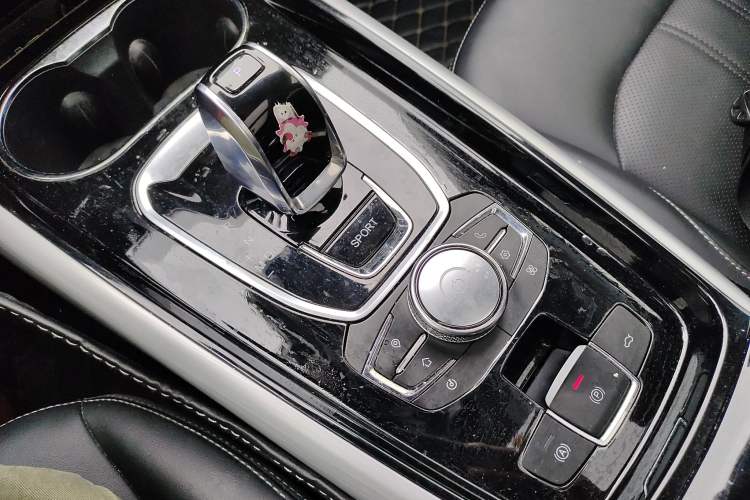 Used EXEED Lingyun 2019 1.6T Two-Wheel Drive Diamond Edition