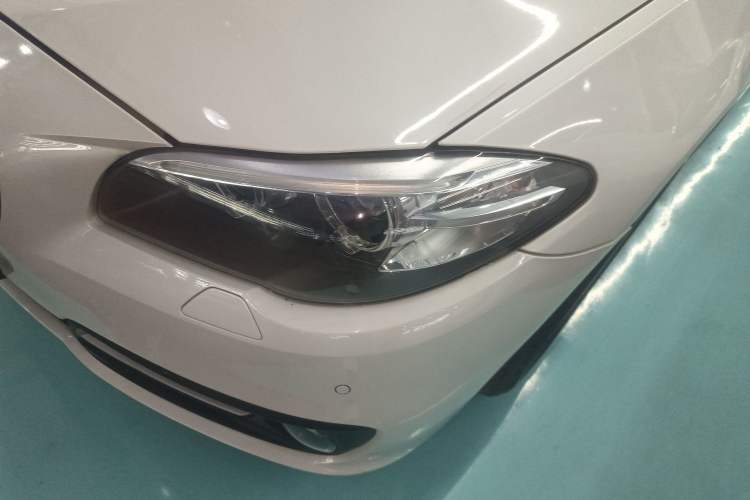 Used BMW 5 Series (Import) 2014 520i Elegant Edition
