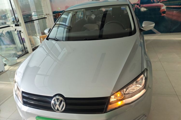 Used Volkswagen Jetta 2015 1.4L Manual Fashion Model