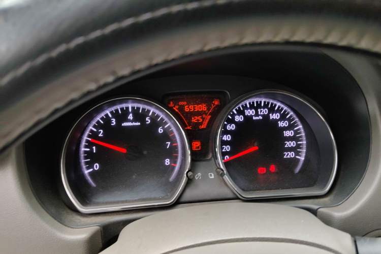 Used Nissan Sunny 2011 1.5XV CVT Deluxe Edition