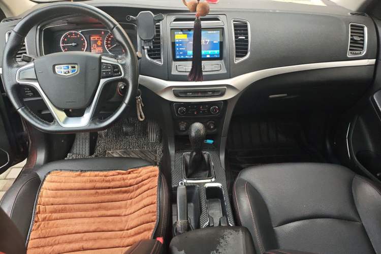 Used Geely Auto Vision 2016 1.5L Manual Happiness Edition Audio And AC Panel