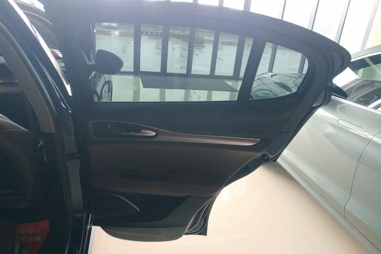 Used Alfa Romeo Stelvio 2019 2.0T 280HP Black Package Limited Edition