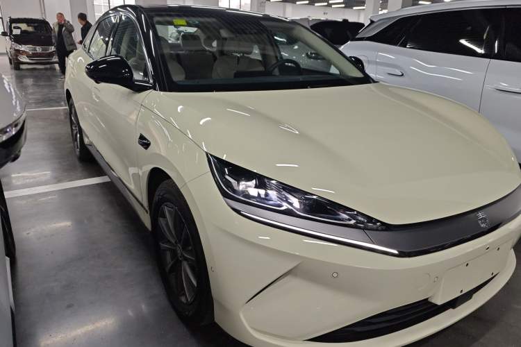 Used BYD Qin L 2025 EV 545KM Beyond Version
