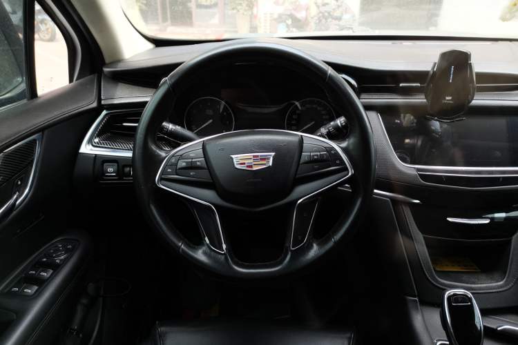 Used Cadillac XT5 2018 25T Luxury Model