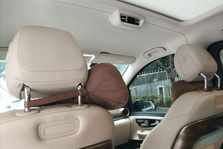 Used Mercedes-Benz V-Class 2022 V 260 L Long-wheelbase Luxury Edition