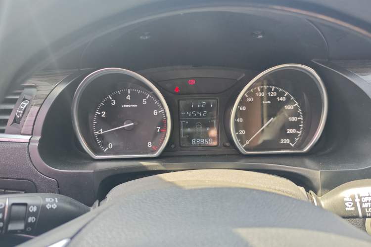 Used Zotye T600 2016 1.5T Manual Luxury Edition Instrument Cluster