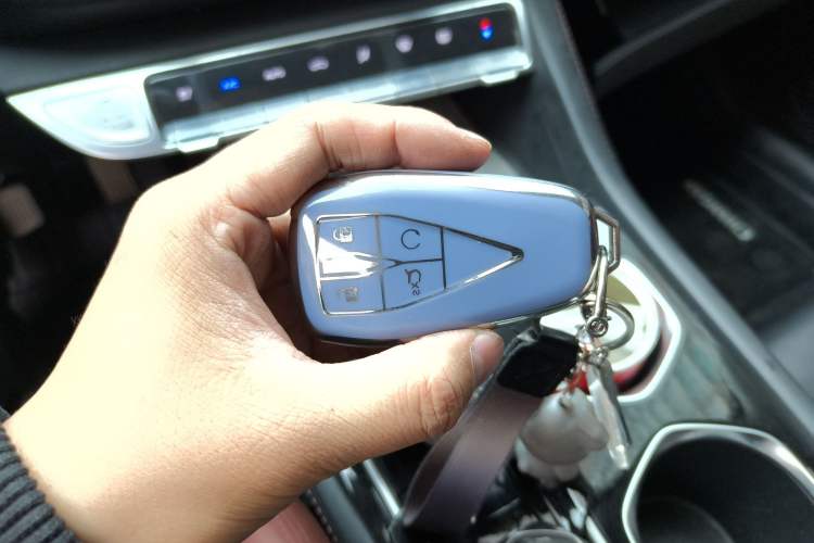 Used Changan Eado 2022 PLUS Blue Whale NE 1.4T GDI DCT Prestige Edition