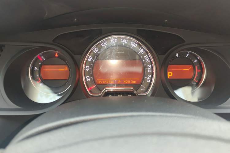 Used Citroen C5 2013 2.3L Automatic Zunyu Model