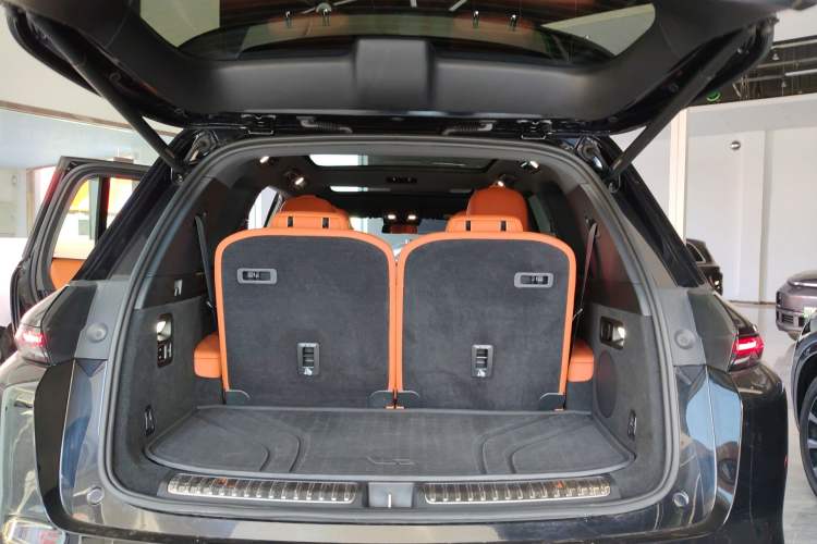 Used Li Auto L8 2023 Max model
