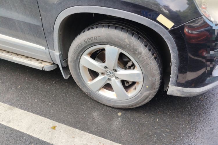 Used Volkswagen Tiguan 2012 1.8TSI Automatic Two-Wheel Drive Elite Edition Right Front Wheel Hub