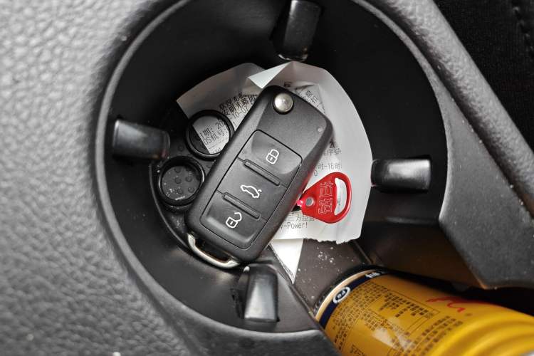 Used Volkswagen Sagitar 2013 2.0 TSI GLI Vehicle Key