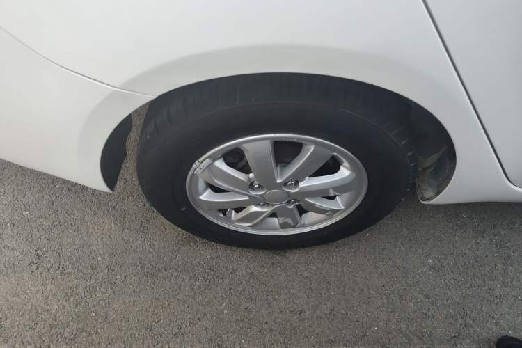 Used Kia K2 2015 Sedan 1.4L MT GLS