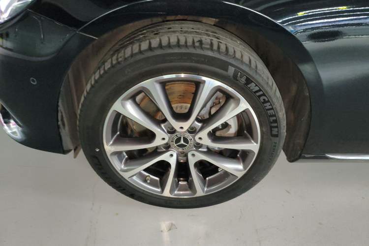 Used Mercedes-Benz E-Class 2020 E 260 L
