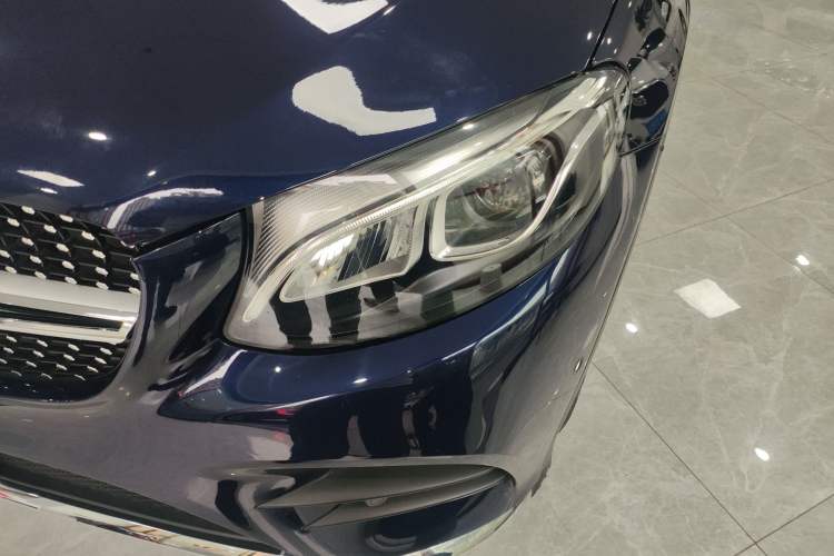 Used Mercedes-Benz GLC 2017 GLC 260 4MATIC Dynamic Edition
