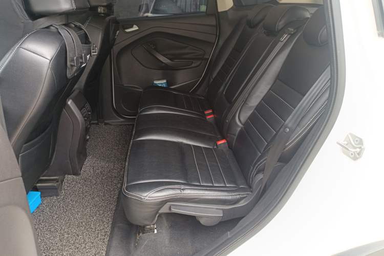 Used Ford Kuga 2015 1.5L GTDi Two-Wheel-Drive Comfort Model
