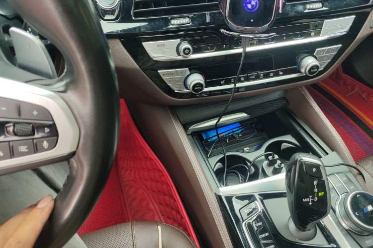 Used BMW 5 Series 2021 Facelifted 530Li Leading Edition M Sport Package Gear Lever