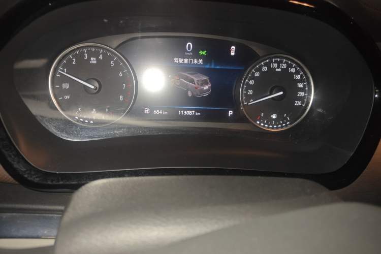 Used Buick GL8 2021 Land Cruiser Executive Class 652T Comfort Model
