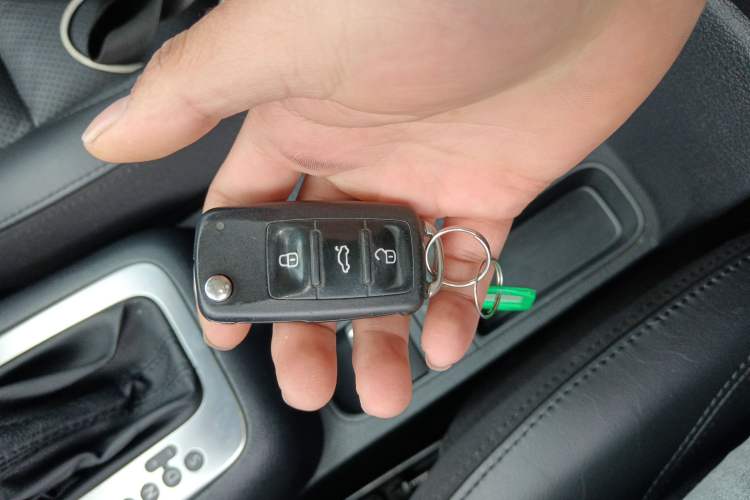 Used Volkswagen Tiguan 2015 1.8TSI Automatic All-Wheel-Drive Luxury Model
