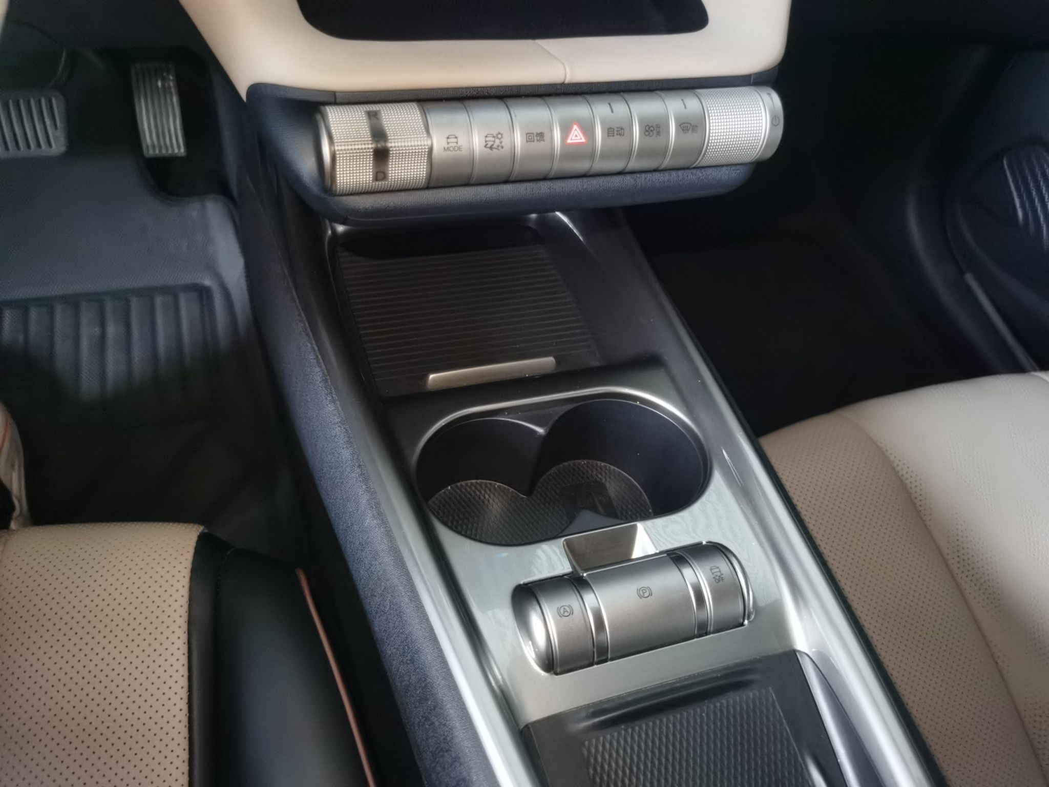 BYD Dolphin 2023 420 km Fashion Edition — снимка 14