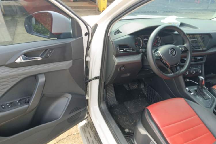 Used Volkswagen Tharu 2021 280TSI Two-Wheel Drive Trend Edition Driver Seat