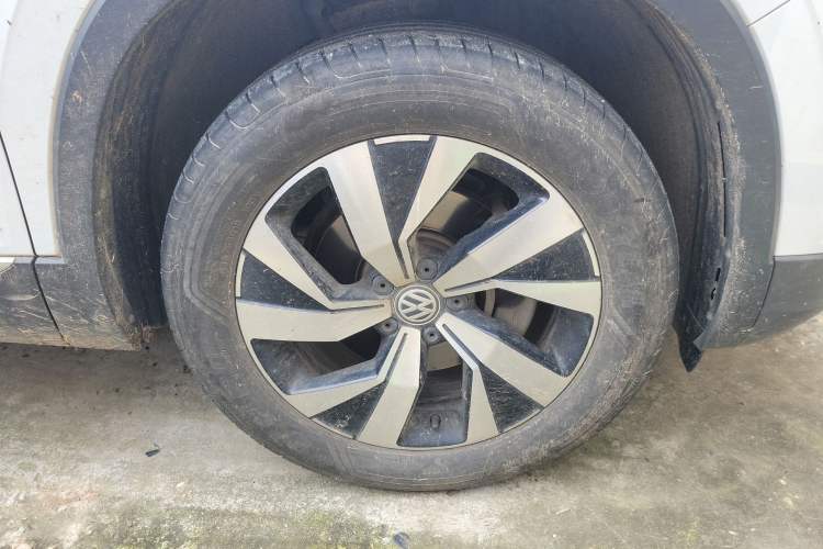 Used Volkswagen Tayron 2020 330TSI Two-Wheel Drive Luxury Smart Connectivity Version
