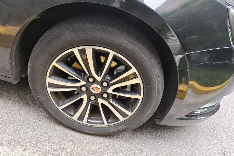 Used Roewe e950 2016 1.4T Luxury Edition Right Front Wheel Hub