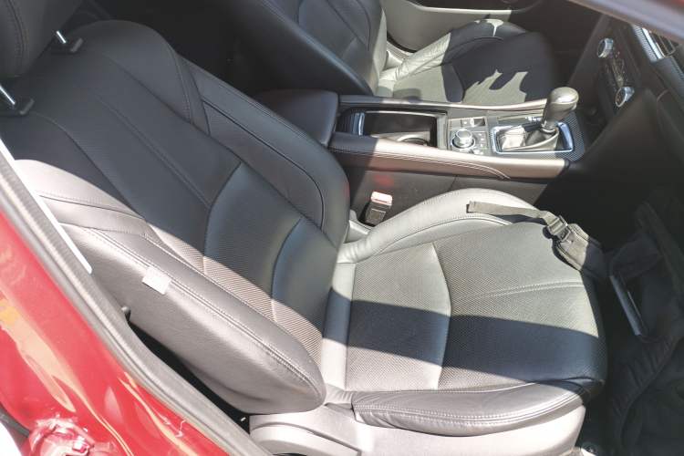 Used Mazda 3 Axela 2017 Hatchback 2.0L Automatic Sport Model China V Emission Standard