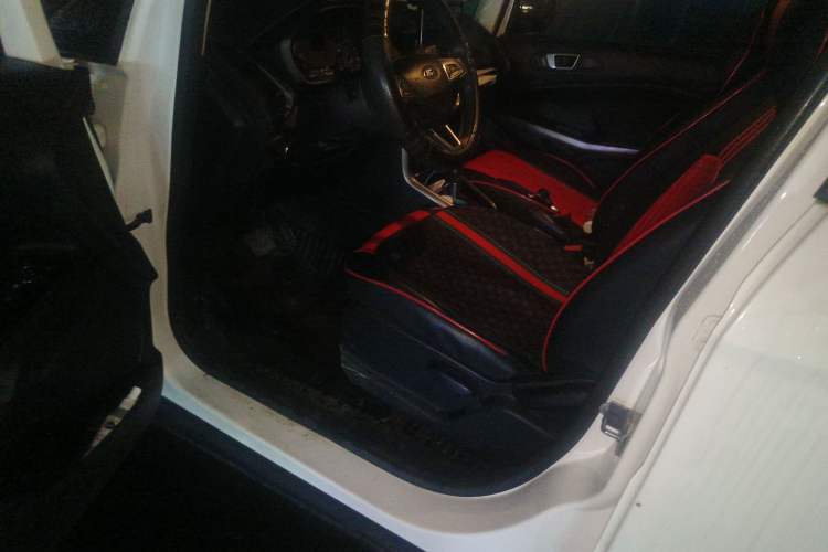 Used Ford EcoSport 2018 1.5L Automatic Platinum Wing Model Driver Seat