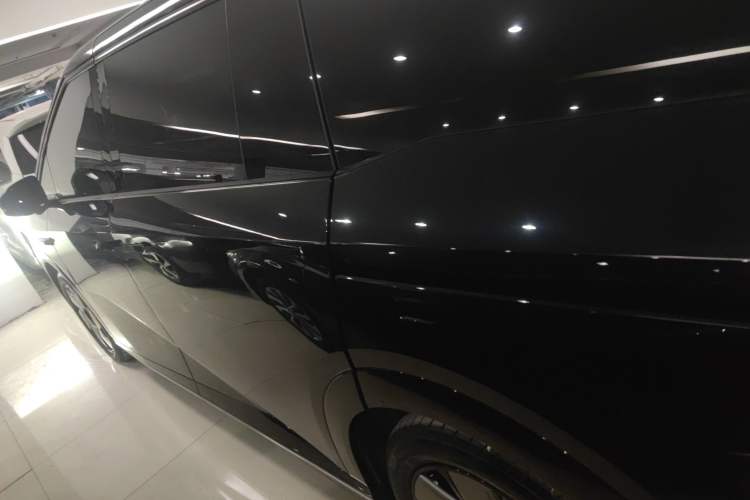 Used XPeng X9 2024 702 Ultra-Long Range Max
