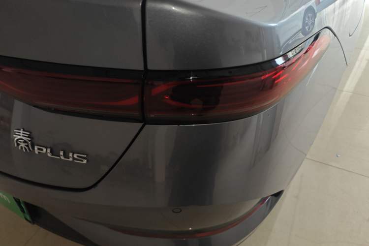 Used BYD Qin PLUS 2025 DM-i Smart Drive 55KM Leading Model
