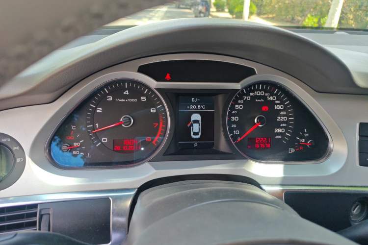 Used Audi A6L 2011 2.4L Comfort Edition
