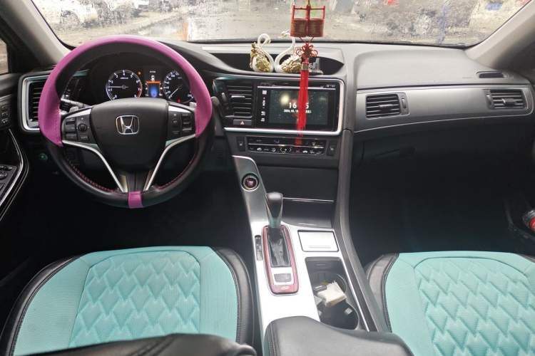 Used Honda Spirior 2015 2.4L Prestige Edition
