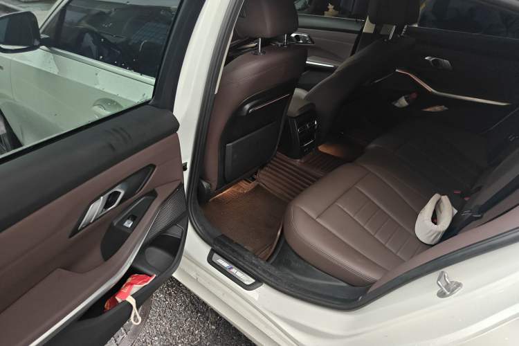 Used BMW 3 Series 2021 Second Facelift 325Li M Sport Package
