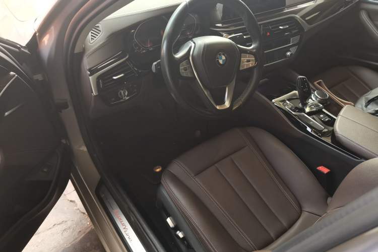 Used BMW 5 Series 2020 525Li Luxury Package
